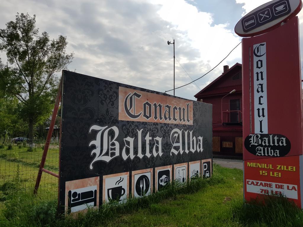 Conacul Balta Alba酒店 外观 照片